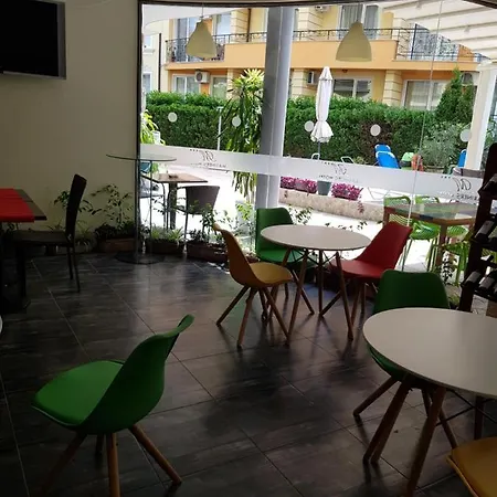 Szálloda Mariner's Napospart