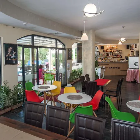 Mariner's - Self Catering - Adults Only 阳光海滩