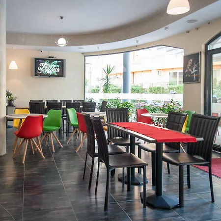 酒店 Mariner's - Self Catering - Adults Only 阳光海滩